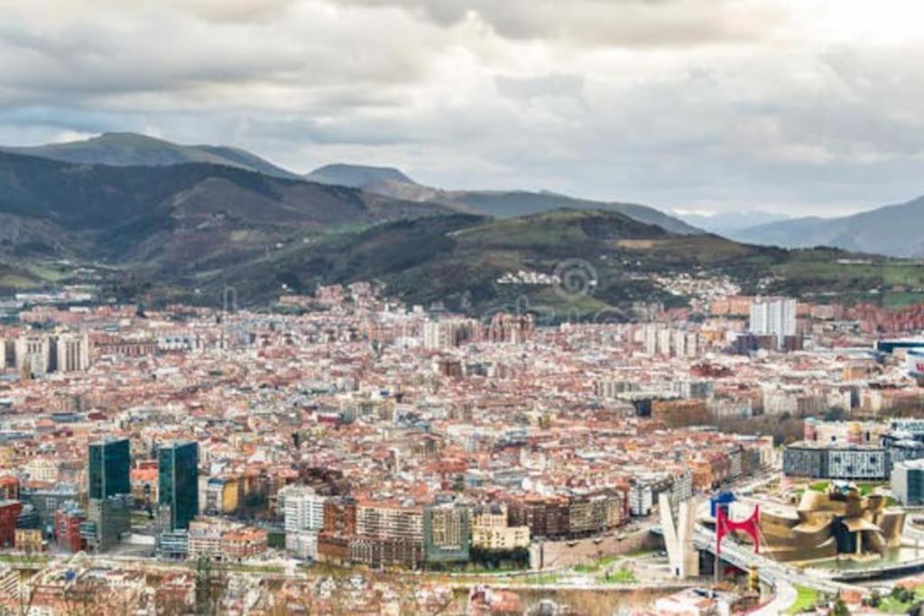 Apartmento Vintage Calatrava Bilbao Eksteriør billede